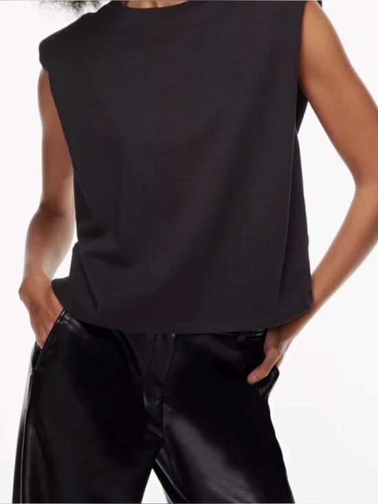 Aritzia Tops - Aritzia Black Shoulder Pad Tank